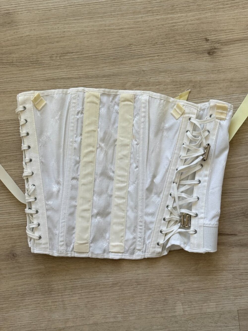 CAMP Vintage Corset Girdle White Brocade Lace Up Union Made USA XS